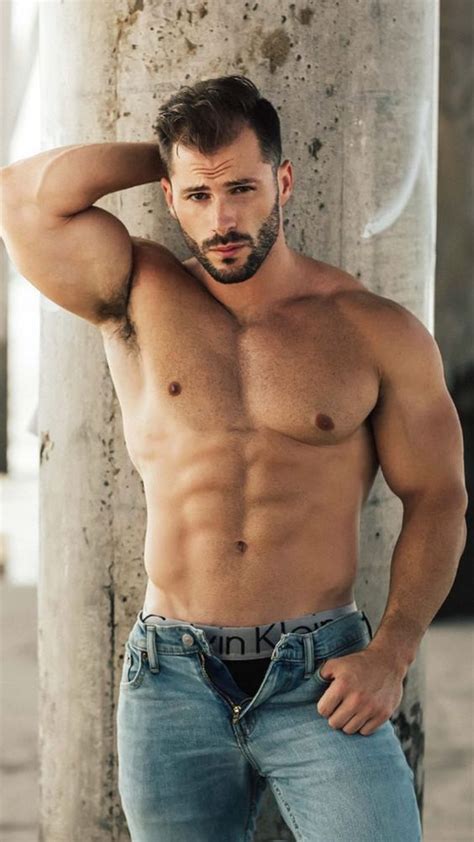 hombres musculosos xxx|'hombres musculosos gay' Search .